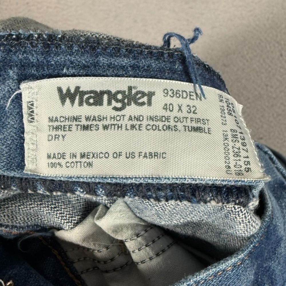 Vintage Wrangler Jeans Mens 36x30 Blue 936DEN Cowboy Cut Denim Casual Preppy - Picture 10 of 11